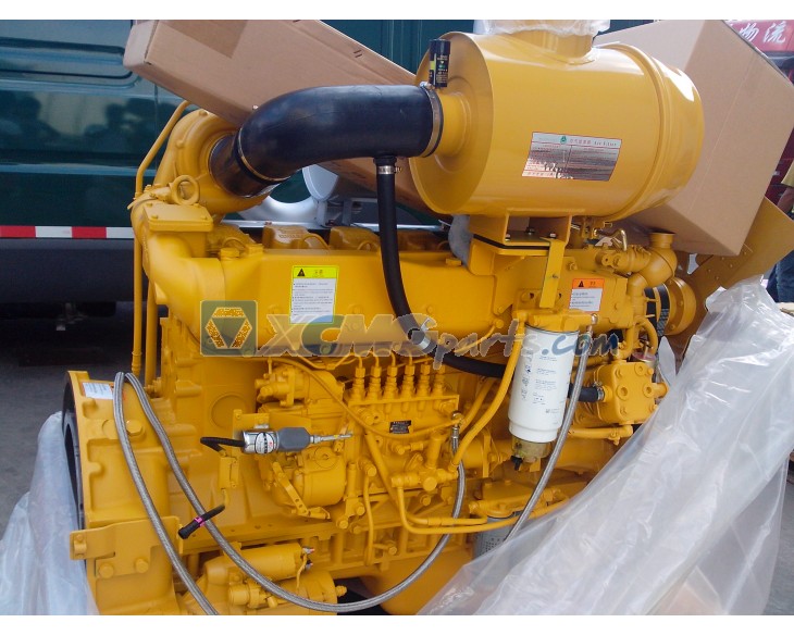 Engine with Weichai Steyr reference WD615-6703-31A