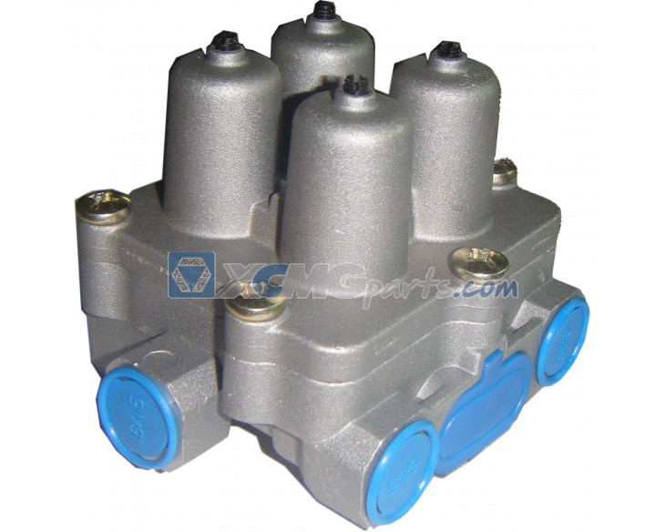 Four-loop safeguard valve XCMG